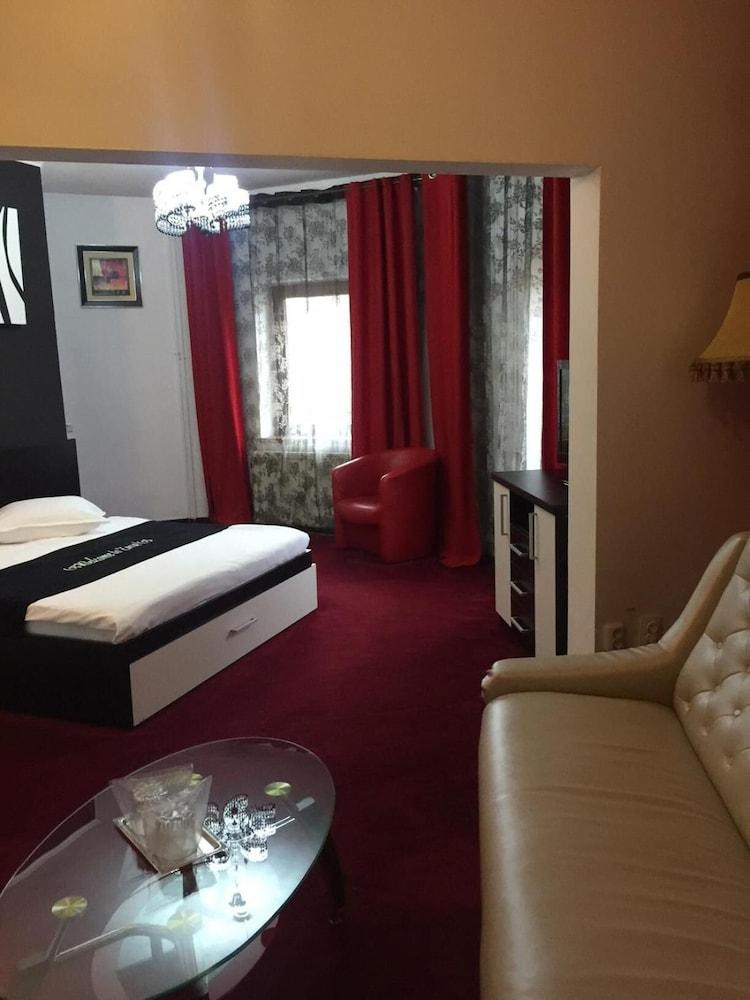 Hotel Papu Bukarest Eksteriør billede