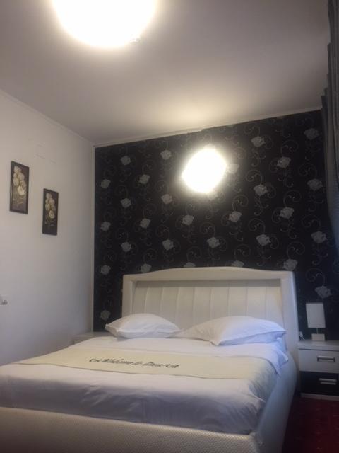 Hotel Papu Bukarest Eksteriør billede