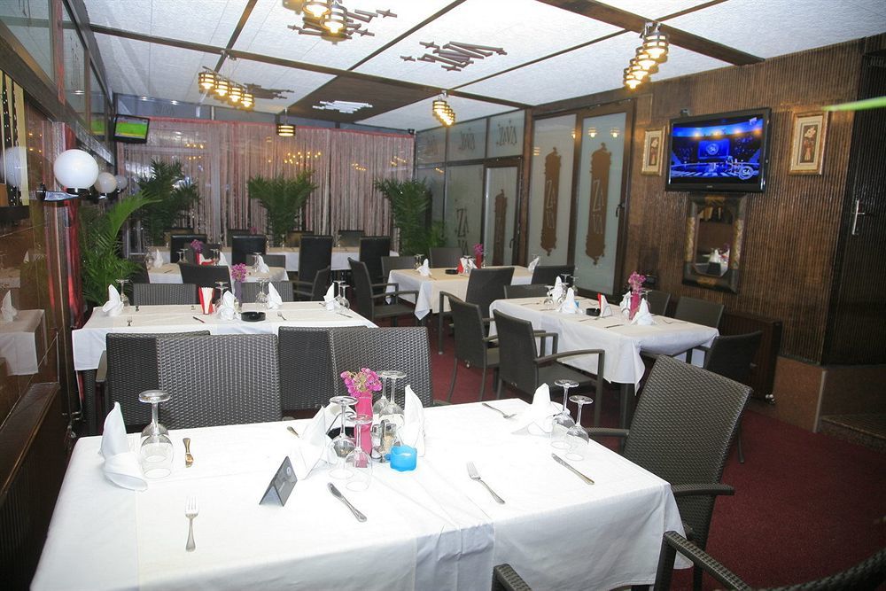 Hotel Papu Bukarest Eksteriør billede